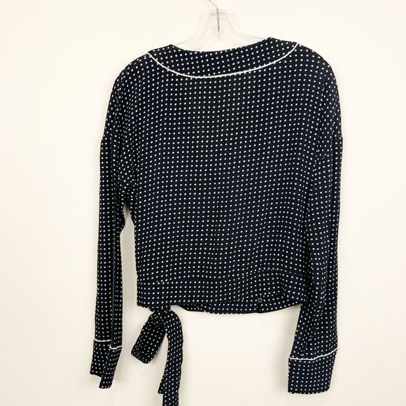 Gap Black & White Patterned Wrap Blouse - Picture 6 of 6